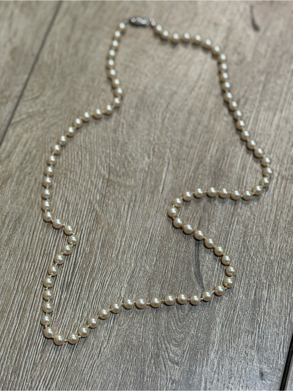 Vintage Pearl Necklace Strand Cream 26” - Picture 5 of 11